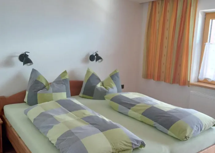 - Monika Sporer * Hippach